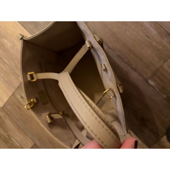 Louis Vuitton OnTheGo MM Empreinte - Picture 12 of 13